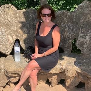 Meet your Posher, Laurie